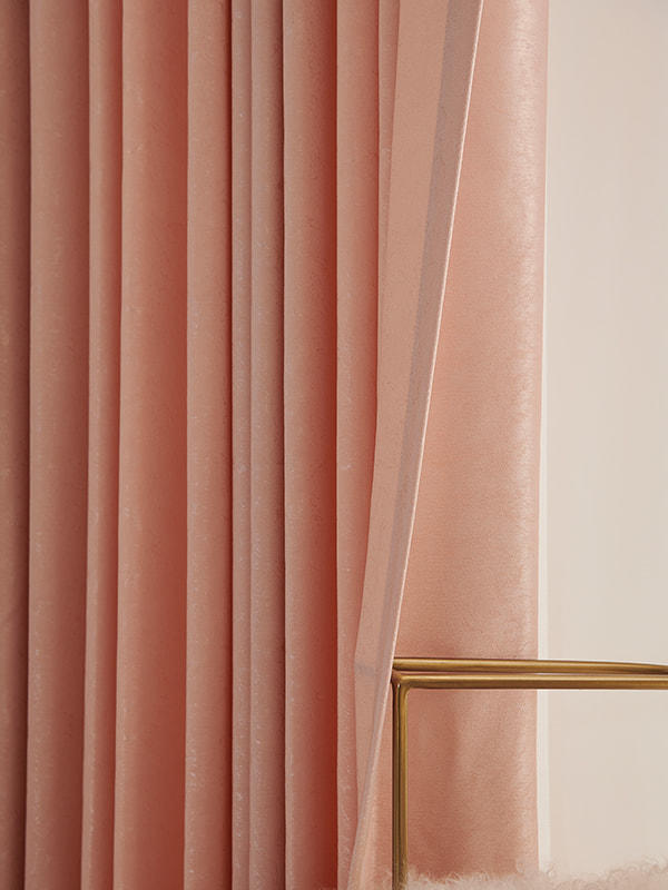 Which One Is Better For High-Precision Curtain Fabric Chenille Curtains?